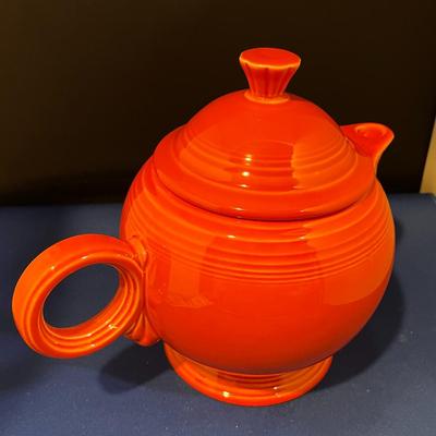 FIESTA POTTERY TEAPOT ORANGE