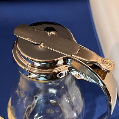 EXCELLENT DRIPCUT SYRUP DISPENSER