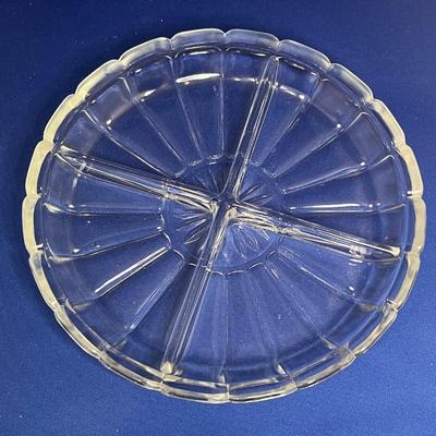 DIVIDED GLASS SERVING DISH