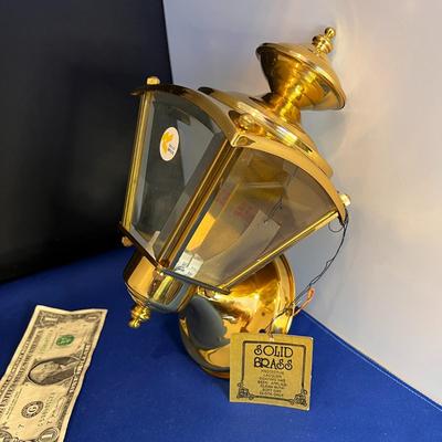 SOLID BRASS CARRIAGE LAMP