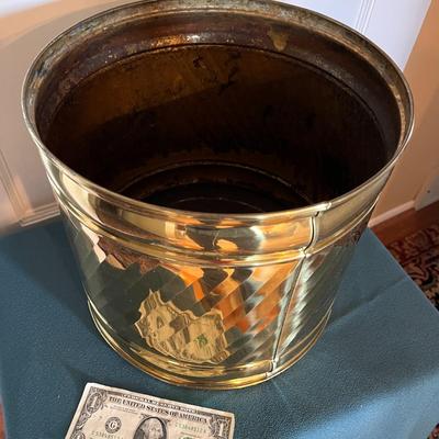 LARGE SHINY BRASS PLANTER POT