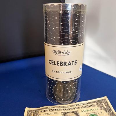 POLKA DOT DECORATIVE BAKING CUPS