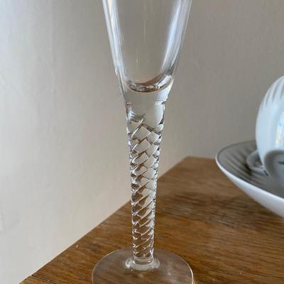 Lot of Stemware (Wine glasses and Aquavit aperitif glasses)