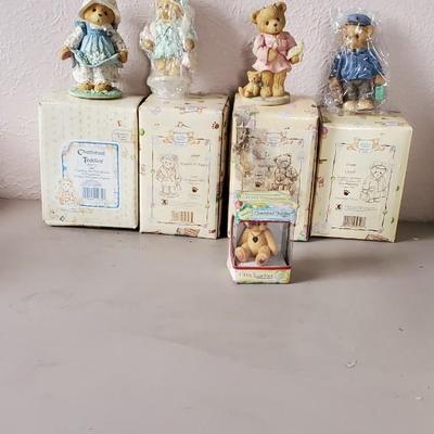 This collection features the February birthstone bear