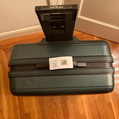 Lot of 3 rolling suitcases