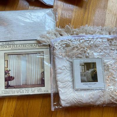 Lot of household items still in packages