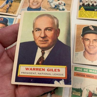 1956 Topps Baseball Card Lot - 89 Cards Includes 2 Mays Hodges Lot 809