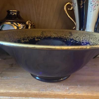 Painted gold leaf Vases and bowls