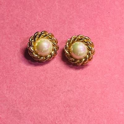 Gorgeous Vintage Christian Dior Clip On Earrings