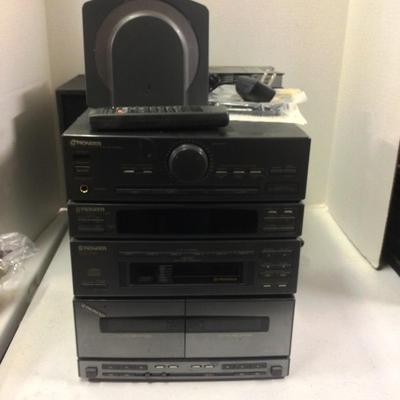 631 Pioneer Stereo - Multi CD- XC-P410M