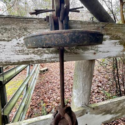 Antique Waynes Work Pitcher Pump