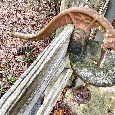 Antique Waynes Work Pitcher Pump