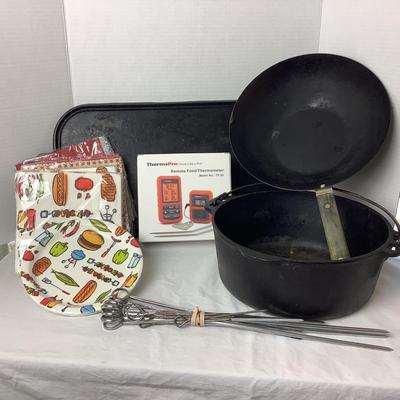 705 Vintage Cast Iron Wagner Pot with Wok Thermo Pro Food Thermometer . Kabobs, Paper Products