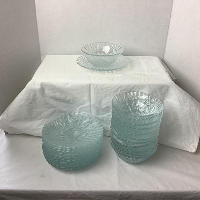 726 25 pc Set of Williams Sonoma Grande Cuisine Glass Bowl and Plate Set