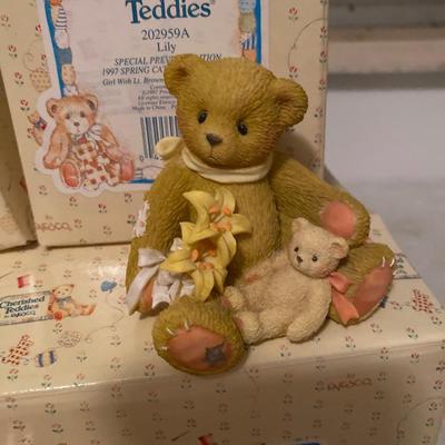 Set of 4 cherished teddies