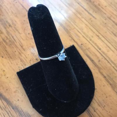 10KT GOLD RING