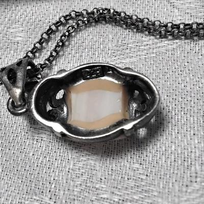 Gorgeous Vintage Moonstone 925 16" Necklace