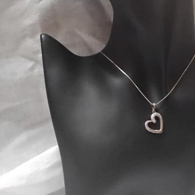 Beautiful Diamond Heart 925 16" Necklace