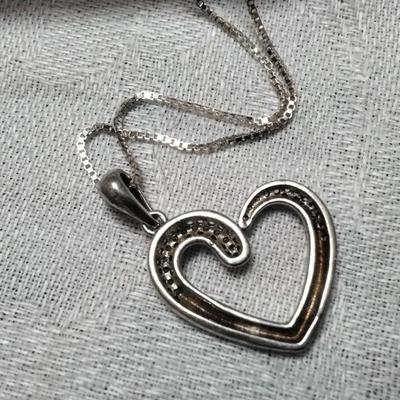 Beautiful Diamond Heart 925 16" Necklace