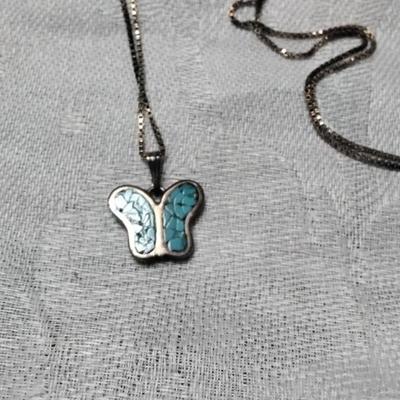 Pretty Vintage Pressed Turquoise Butterfly 19" 925 Necklace