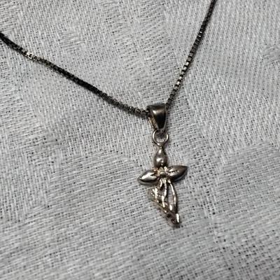 Beautiful Hibiscus With Diamond Stamen 18" Gold Vermeil Necklace