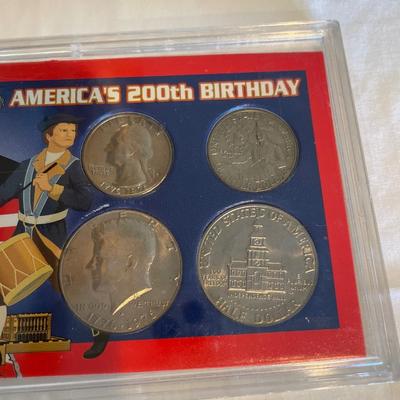 Americaâ€™s 200th Birthday Coin Set
