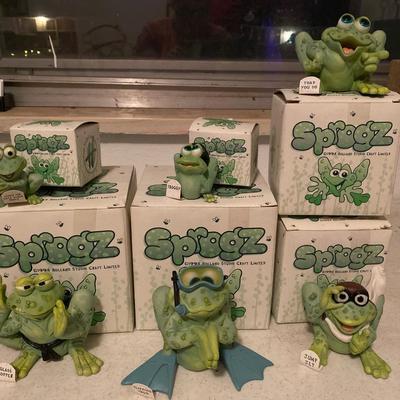 6 frogz figures