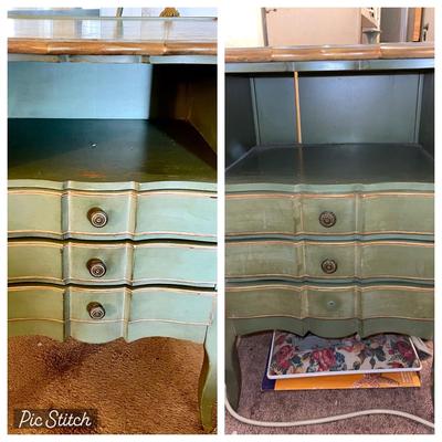 LOT 9  PAIR OF VINTAGE PAINTED GREEN & GOLD FRENCH STYLE VINTAGE NIGHT STANDS 3 DRAWERS