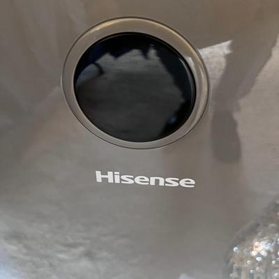 HIsense 450 SF room air conditioner,  heater, fan and floor lamp