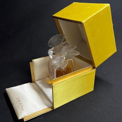AMAZING 6" LALIQUE Nina Ricci Double Dove SEALED perfume 3 1/3 oz