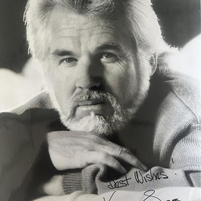 Country singer Kenny Rogers signed photo