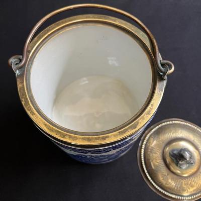 Beautiful Antique Blue Willow Biscuit Barrel Jar with Engraved Brass and Silverplate lid