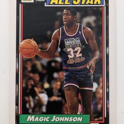 Magic Johnson Basketball Trading Card - Topps #126 1992