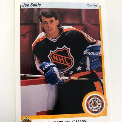 1990-91 Upper Deck Hockey French Version  #490 Joe Sakic Card 