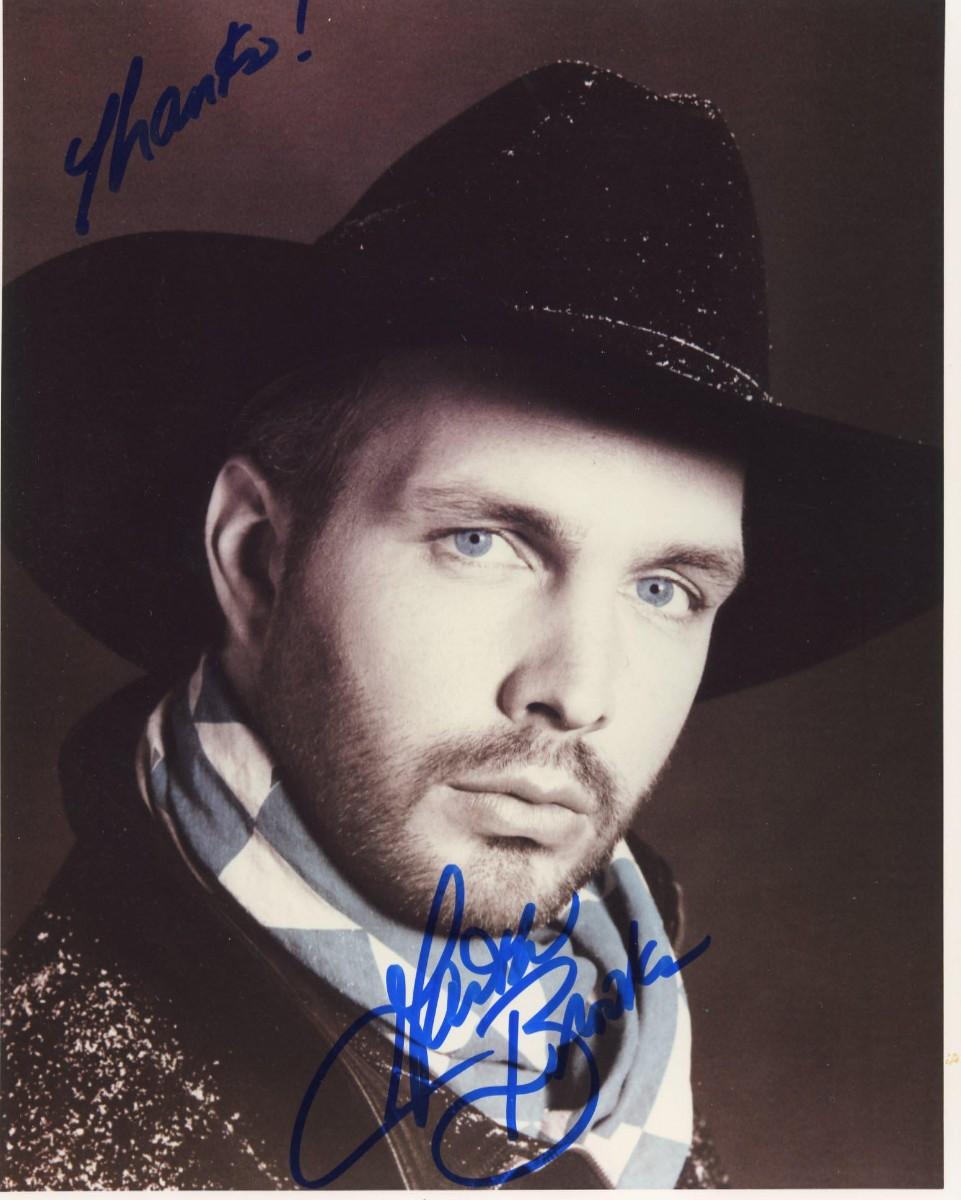 Garth Brooks signed photo