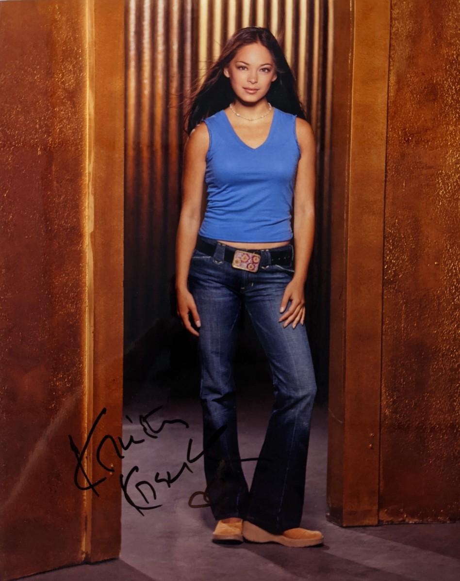 Kristin Kreuk signed photo | EstateSales.org