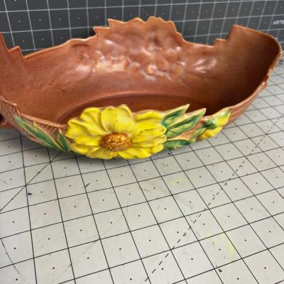 Roseville Centerpiece Bowl Pink with a Sunflower 