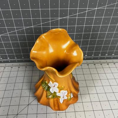 Weller Vase G-22 Burnt Apricot w/ White Flower