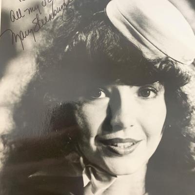 Mary Steenburgen signed photo