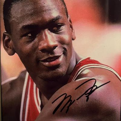 Michael Jordan signed photo. SCM authenticated