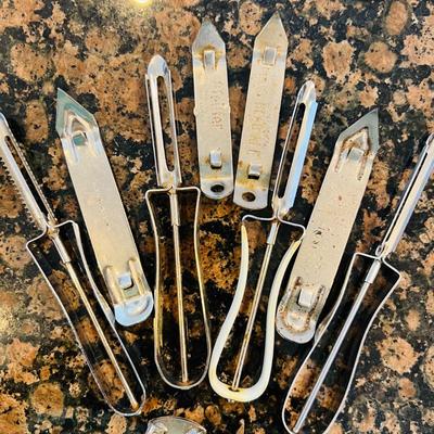 Kitchen Utensils  (K-JM)