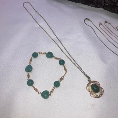 Lot of 10k Pearl  and green stone jewelry