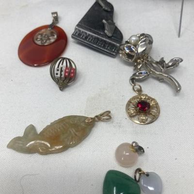 Lot of costume jewelry