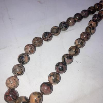 Lot of costume jewelery