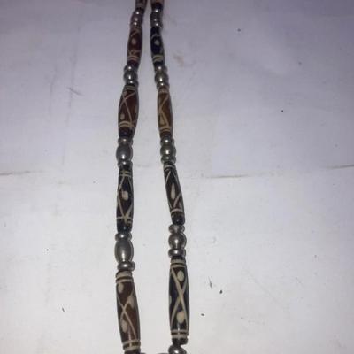 Lot of costume jewelery