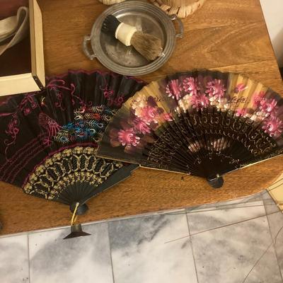 Lot of vintage items