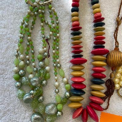 Lot of 5 Necklaces