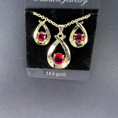 Fashion jewelry earrings pendants  bracelet