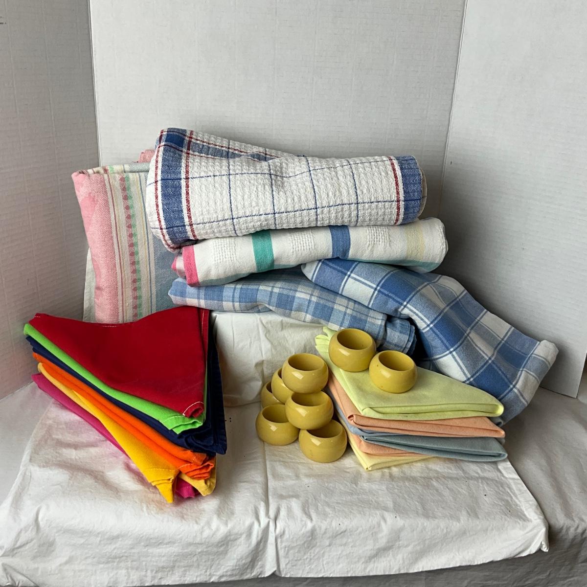 750 Vintage Card Table Cloths and Napkins with Rings