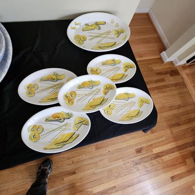 6 pcs Art Plates made in Italy Pasta Set